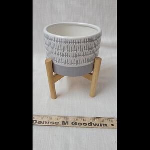 LA JOLIE MUSE Large Ceramic Plant Pot with Stand - 9.4 Inch